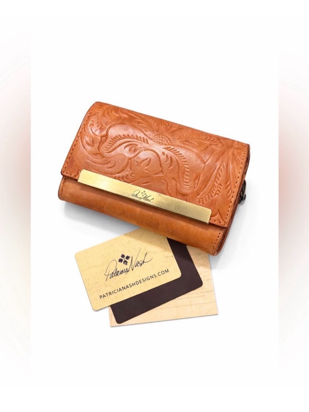Patricia Nash Tan Tooled Leather Card & Key Holder with Brass Bar